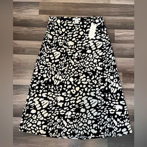 New with tags midi skirt